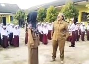 VIRAL VIDEO GURU INGIN CEKIK MURID SD DI LAMPUNG